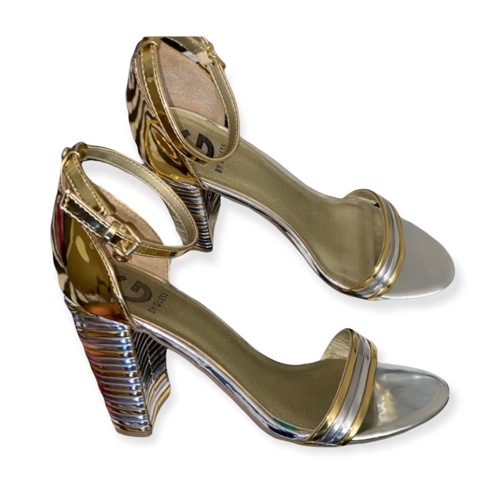 🚨 FINAL PRICE - G by Guess Metallic Chunky Heels